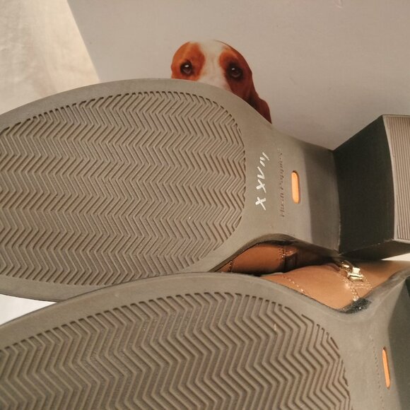 Hush Puppies Women's Hannah Ankle Boot - Picture 4 of 12